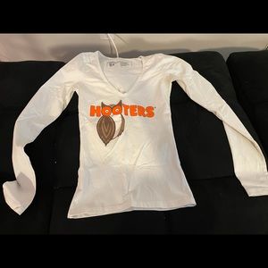 Hooter girl long sleeve shirt